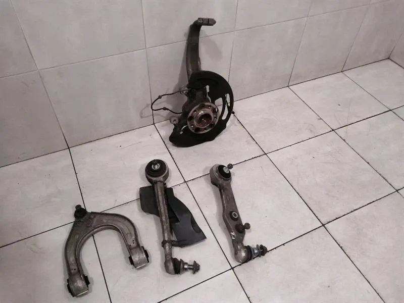 Mercedes SL R231 Right Front Hub Set A2313320801 Wheel Bearing Housing Front Re Set