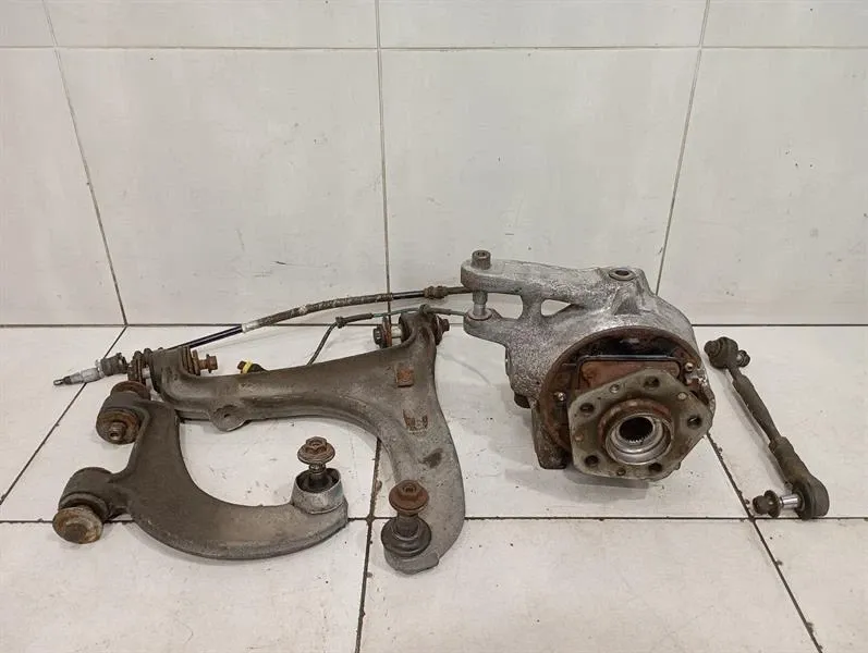 Maserati Granturismo M145 Right Rear Hub 980139916 Rear Wheel Bearing Housing 197118