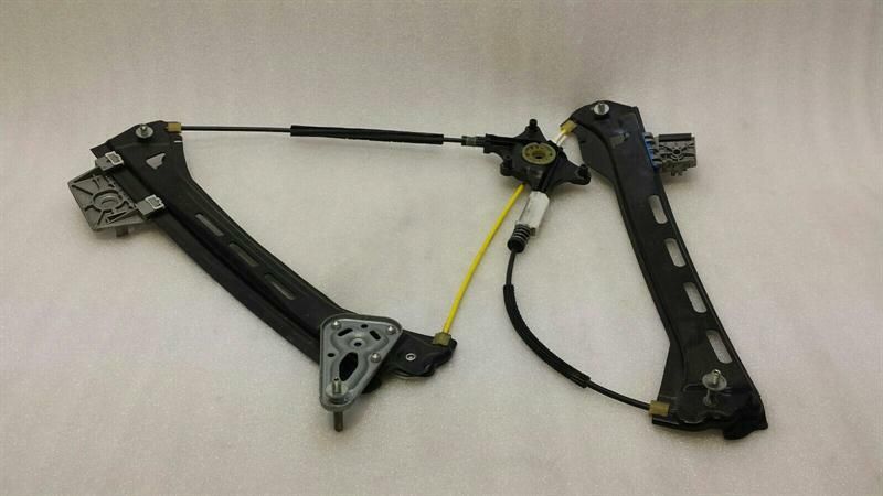 Mercedes CLS W218 Left Front Door Winder A2187200379 Window Regulator Front Left