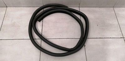 Land Rover Range Rover L405 hátsó bal ajtó tömítés LR067427 Ajtótömítések hátsó Li