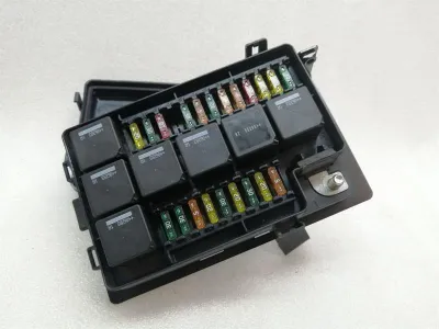 ASTON MARTIN VANTAGE V8 Fuse Box 4G43-14A073-AG Fuse Box