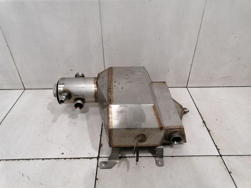 ASTON MARTIN VANTAGE V8 OIL SUMP 6G33-6C702-AC OIL PAN