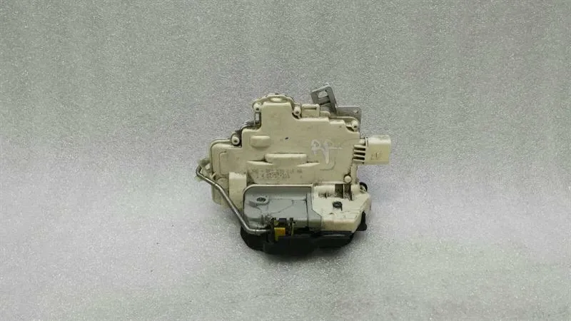 Audi RS4 8E B7 A4 rear right door lock 8E0839016AA door lock rear right