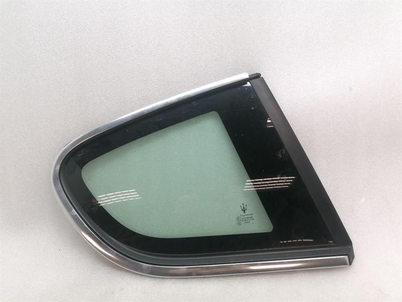 MASERATI GRANTURISMO M145 RRH quarter glass 80088200 door window 1⁄4 rear right