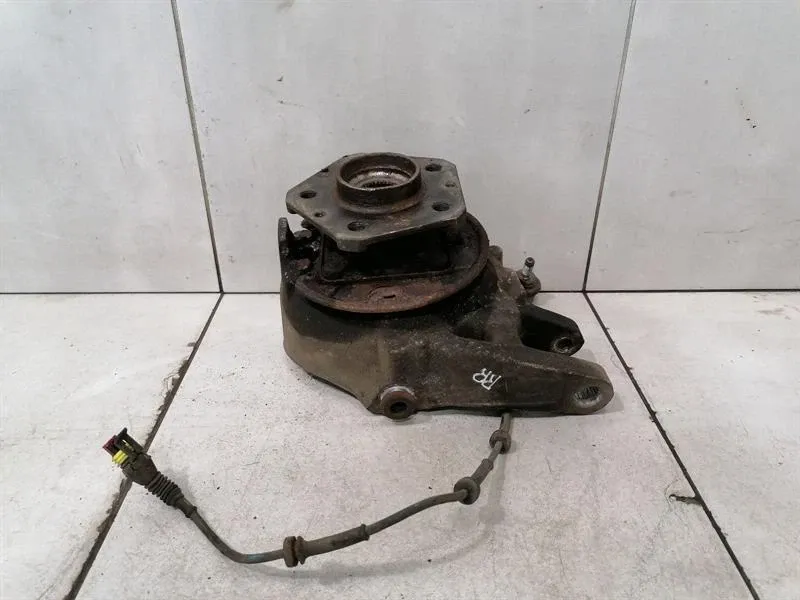 MASERATI GRANTURISMO M145 Right Rear Hub 900027691 Wheel Bearing Case Rear Right