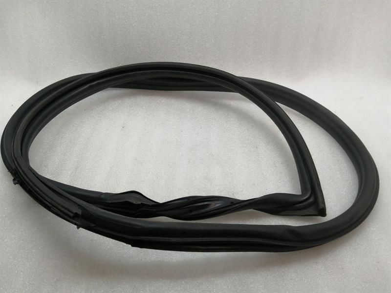 Porsche Cayman 718 door seal 98153707506 door seals left left