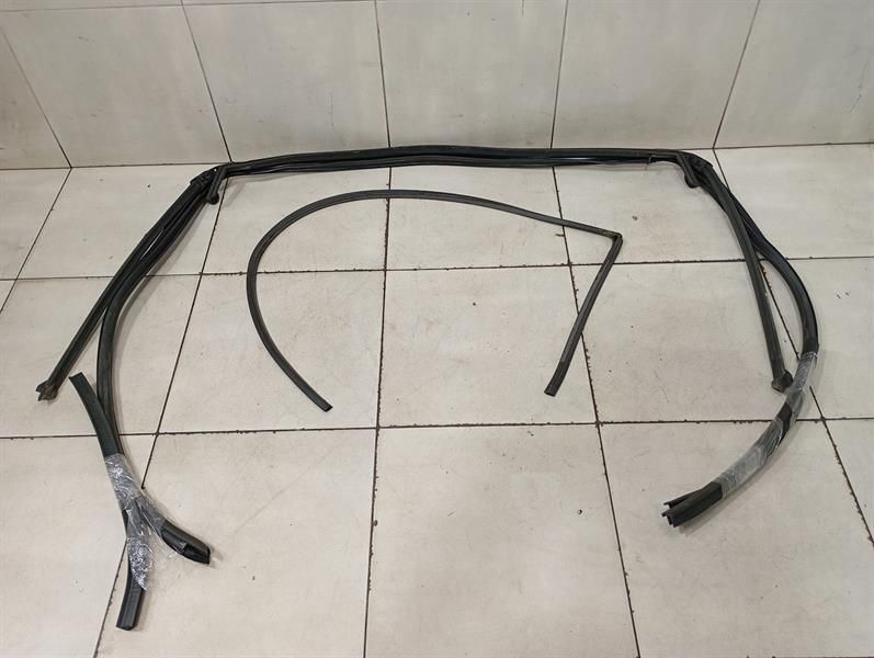 McLaren 720S Spider WINDSCREEN Seal WINDSCREEN Seals