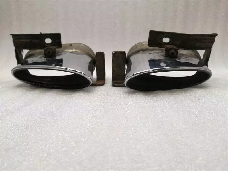 Bentley Continental GTC V8S exhaust muffler tip 3W0253681C tailpipe exhaust cover