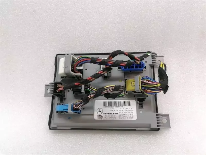 Mercedes E Class W213 Electronic Module A2139005320 Control Unit SAM