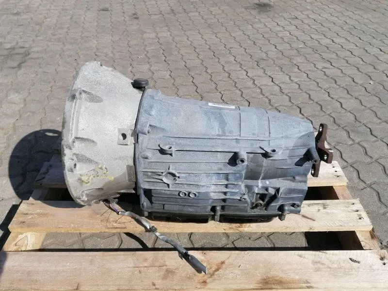MERCEDES C63 AMG W205 15-18 Gearbox A2052709601 Gearbox 722,930 RWD