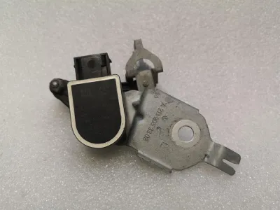 Mercedes E Class W213 Front Left Level Sensor A0009053704 Level Sensor Front Li