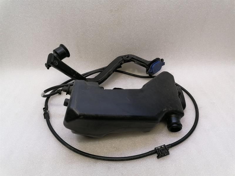 Mercedes C Class W205 Washer Fluid Reservior A2058600860 Wiping Water Tank