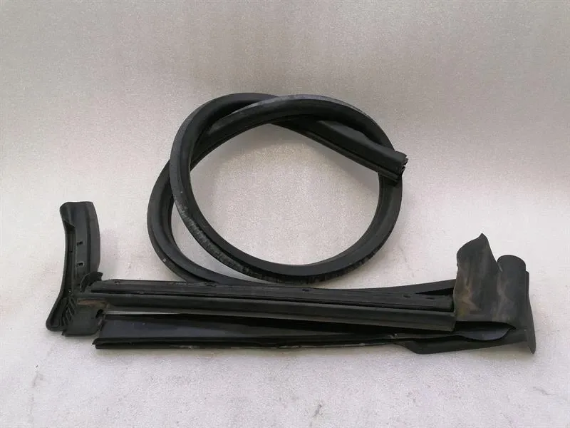 Ferrari Portofino F164 Door Seal 771599 Left Door Seals LEFT