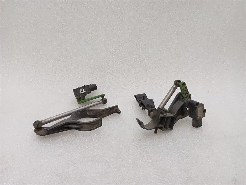 Porsche 911 991 Level Sensor Set 99163138100 Front Level Sensor Set