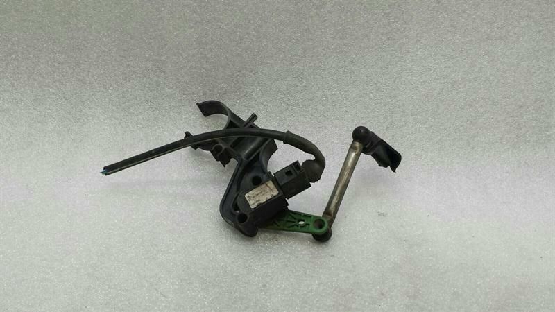 Porsche 911 991 GTS Headlight Level Sensor 99163138100 Level Sensor