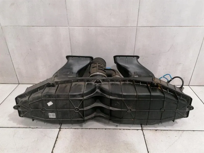 Porsche 911 991 Air Filter Box 99111002202 Air Filter Box