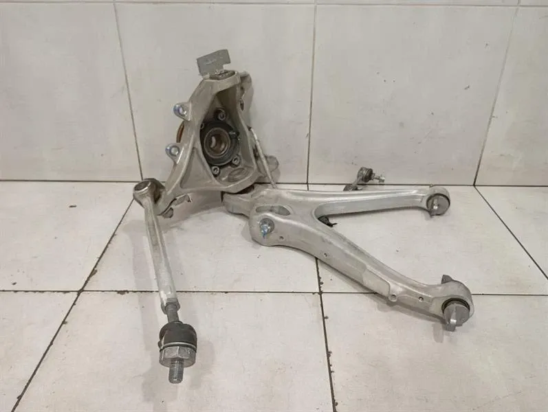 McLaren 600LT Spider Left Rear Hub 14BA022CP Wheel Bearing Housing Rear Left SET