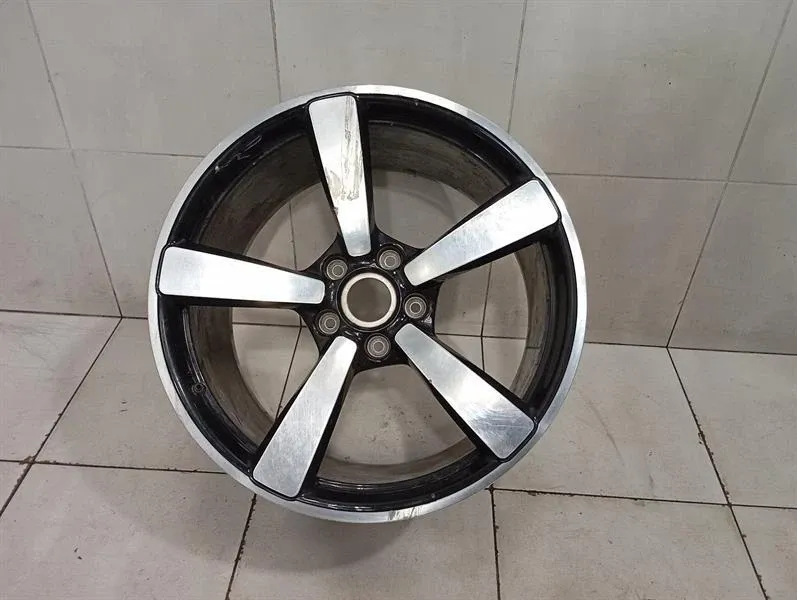 21 Porsche 911 992 turbó könnyűfém keréktárcsa 992601025AJ könnyűfém keréktárcsa hátsó 12J