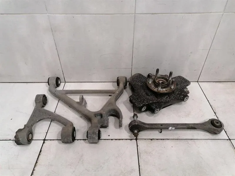 ASTON MARTIN DB9 Volante Right Rear Hub 8D33-5A970-AB Wheel Bearing Case Rear Re