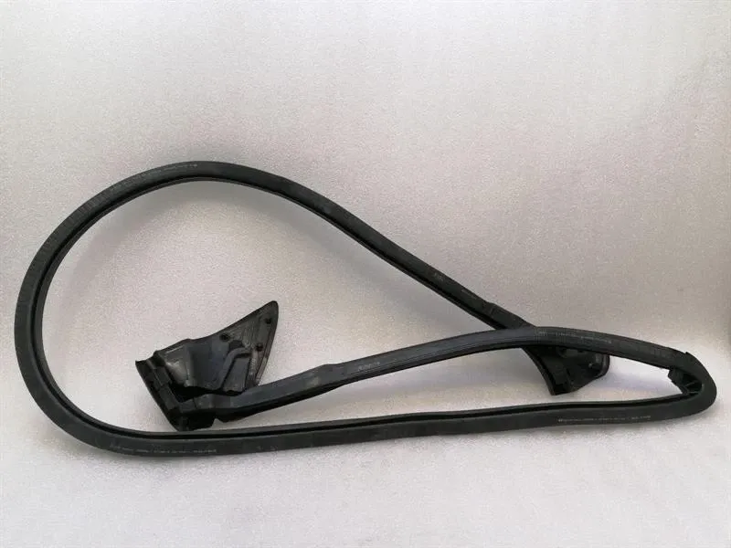 Bentley Continental GT 18-24 3S 3SD Door Seal 3SD867367B Door Seals