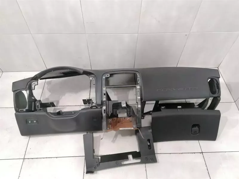 Chevrolet Corvette C6 Dashboard 25852285 Dashboard