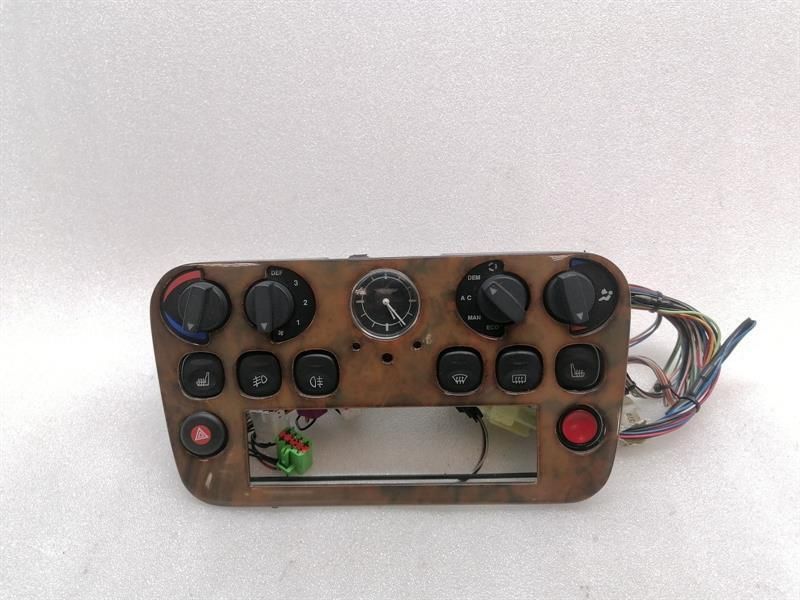 ASTON MARTIN DB7 VANTAGE Time Clocks 37-122124-AA CLOCK Analog A/C HEATER SWITCH