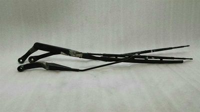 Aston Martin DB9 Volante RHD Wiper Arm 4G43-17526-FA Right Hand Drive Set