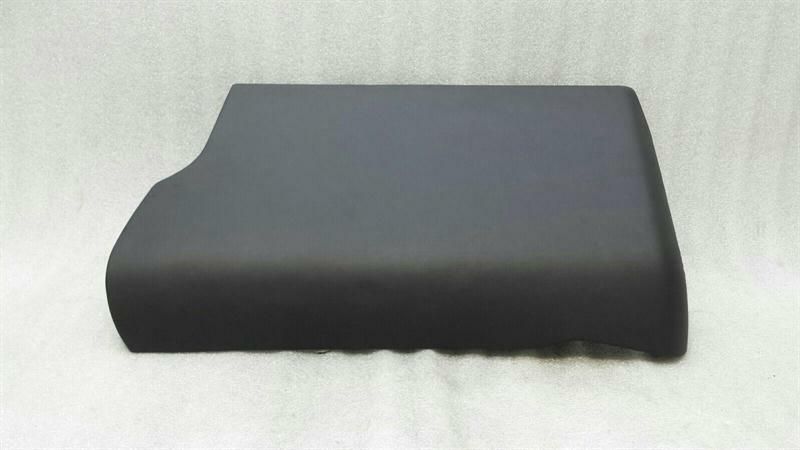 Aston Martin Vanquish S AM29 RHD Passenger Side Under Cover DD33-C043K93-BW