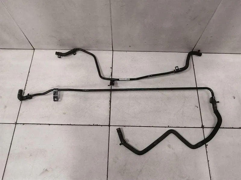 Aston Martin DB9 Volante Cooling Pipe CD33-8C363-AC Hose Pipe Kit