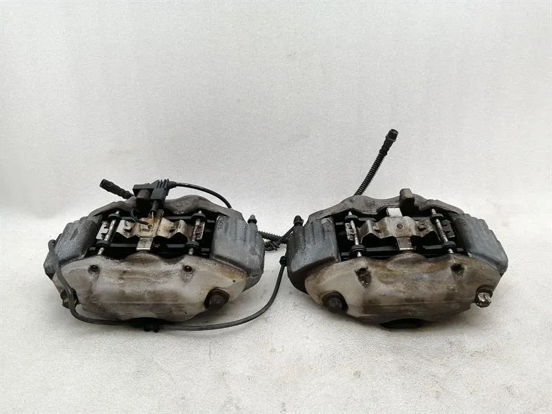 Mercedes S600 W221 front brake caliper set A0034205383 brake caliper front set
