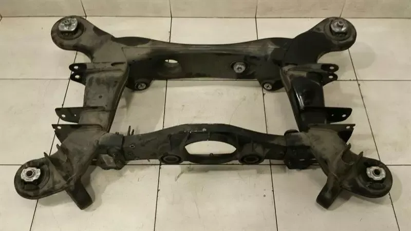 Mercedes S-Class W221 Subframe Rear A2213501808 Axle Frame Rear Axle S600 V12