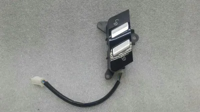 Mercedes S W221 Right Door Lock Switch A2218213151 Central Locking Switch