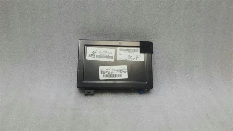 MERCEDES SL R230 Sirius Radio module A1698270162 Sirius satelite control unit .