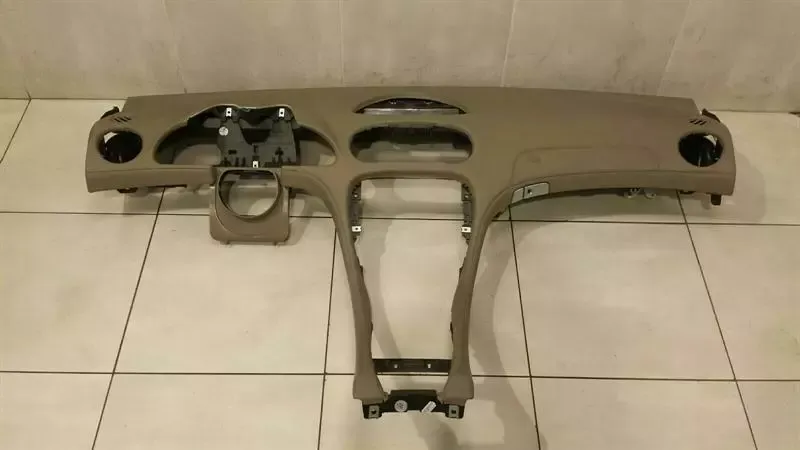 Mercedes SL R230 Dashboard A2306805787 Dashboard Dark Pearl 8M67 Leather