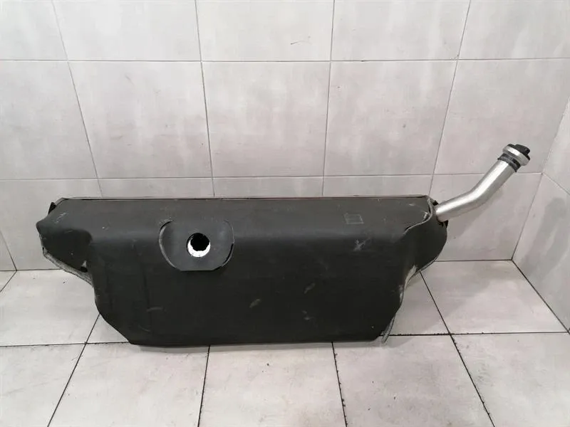 Maybach 57 W240 Fuel Tank A2404700701 Fuel Tank