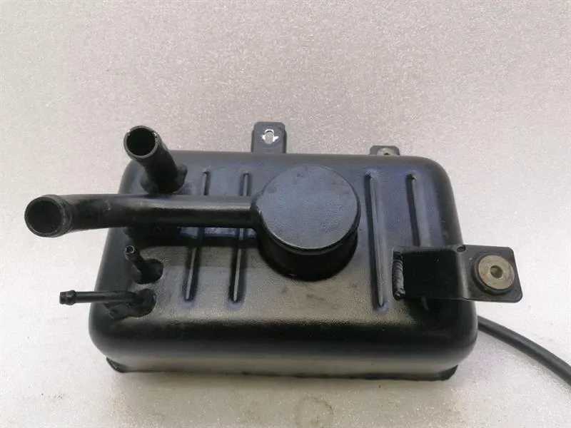 Ferrari 550 Maranello F133 Expansion 171974 RHD Expansion Tank Coolant