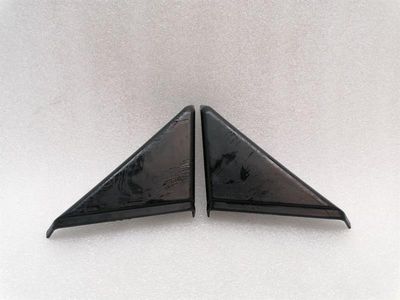 FERRARI 550 MARANELLO F133 64586400 INNER MOULDING TRIANGLE sticky
