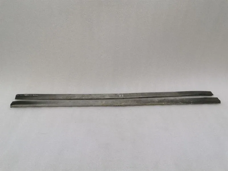 Ferrari 550 Maranello F133 65747600 Seal Wheel Arch Liner Front