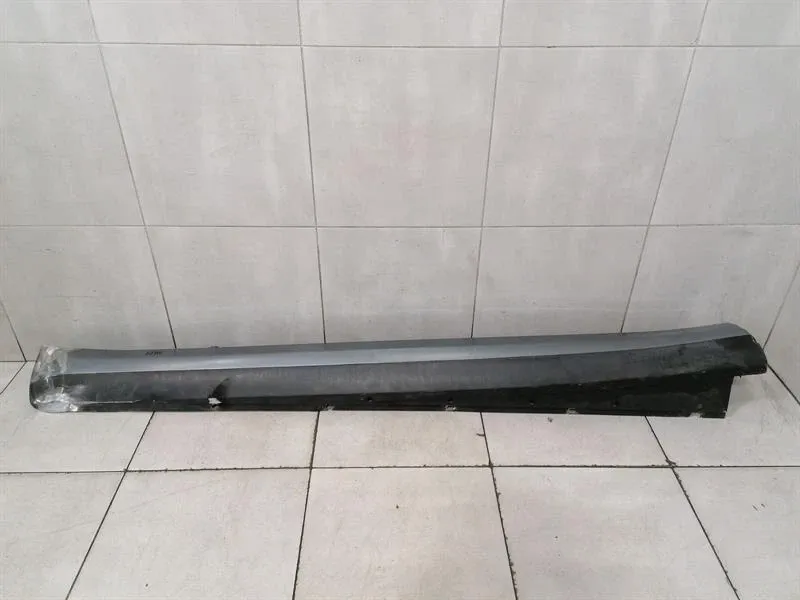 Ferrari 550 Maranello F133 side skirt 64716600 left side skirts