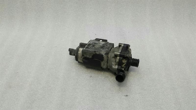 Mercedes CLS W219 additional cooling pump A0005000386 coolant pump pump AMG