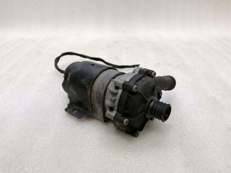 Mercedes CLS55 AMG W219 Cooling Pump A0005000186 Coolant Pump Pump