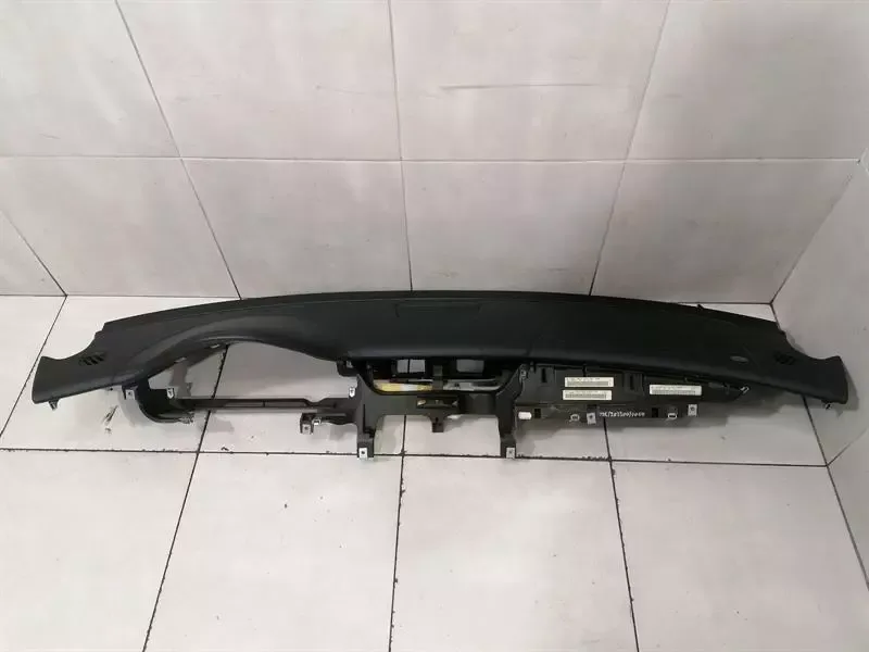 Mercedes CLS W219 Dashboard A2196800087 Dashboard LEATHER Leather 9E44