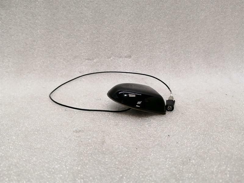 MERCEDES CLS W219 Trunk Lid Antenna B6783008 Antenna GPS SIRIUS
