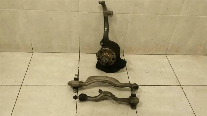 Mercedes CL W216 Right Front Hub A2213323001 Wheel Bearing Housing Front Right