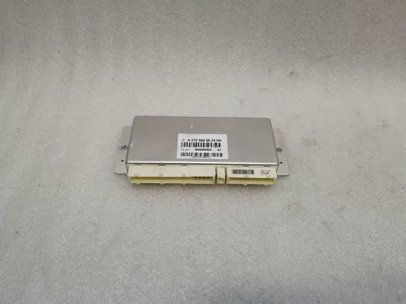 Mercedes E63 AMG W212 Airmatic Control Module A2129005524 ECU Airmatic