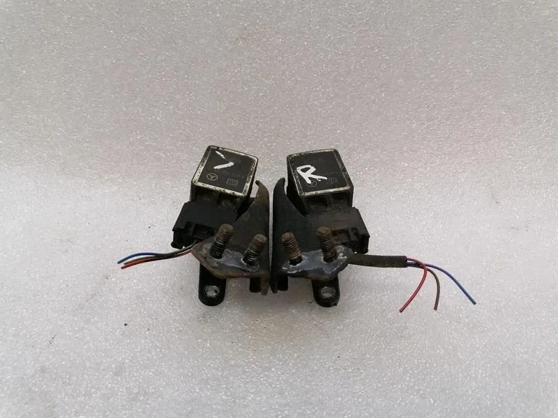 Mercedes CL W216 Level Sensor Set A0105427717 Level Regulation Set