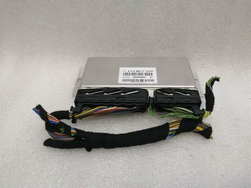 Mercedes CLS W218 Airmatic Module A2129007713 Air Suspension Airmatic Control Unit