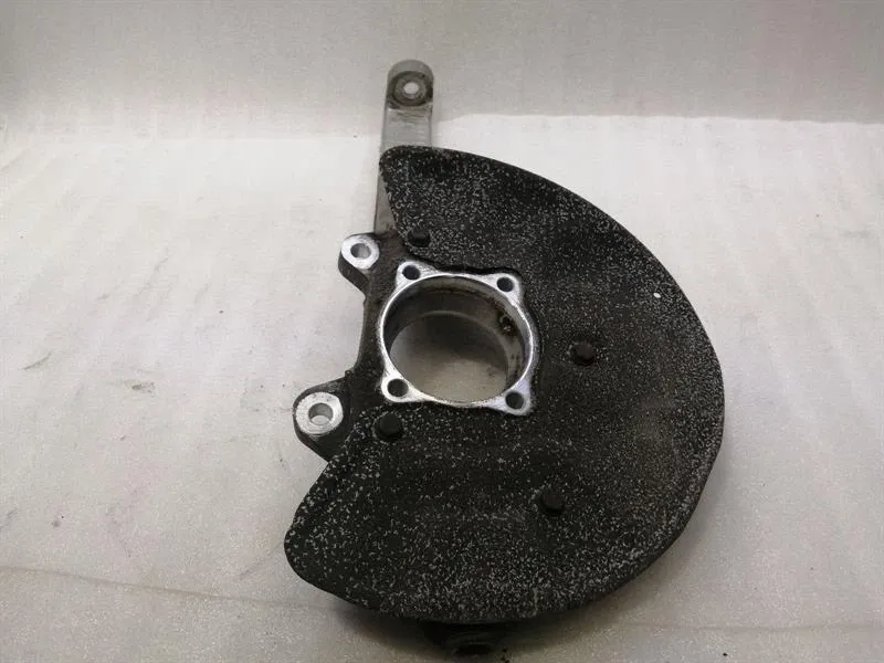 Mercedes ML W166 Right Front Hub A1663301020 Wheel Bearing Housing Front Right
