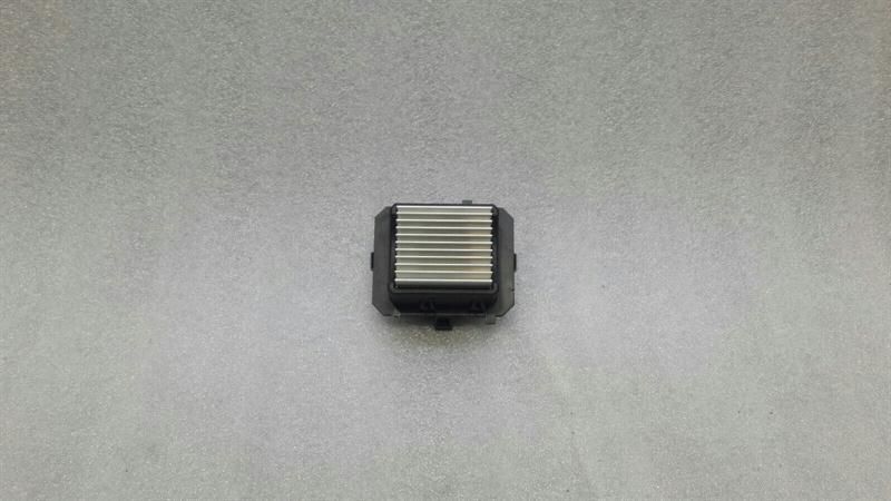 Mercedes GLE W166 Heater Resistor 9304050 Blower Regulator Regulator