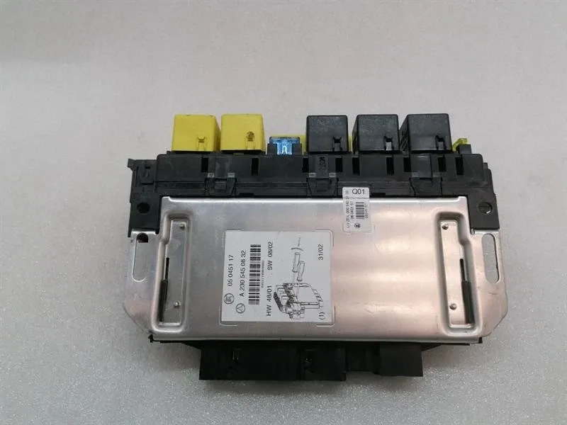 Mercedes SL55 AMG R230 Fuse Box A2305450832 Fuse Box SAM